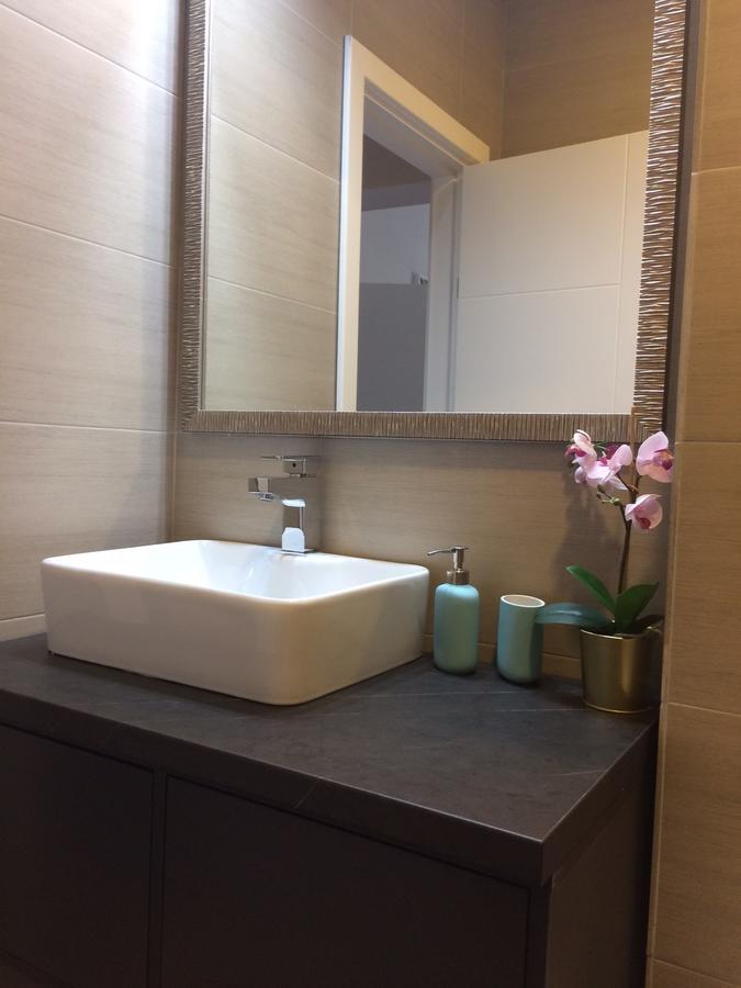 H&M Lux Appartment Downtown New Belgrado Buitenkant foto